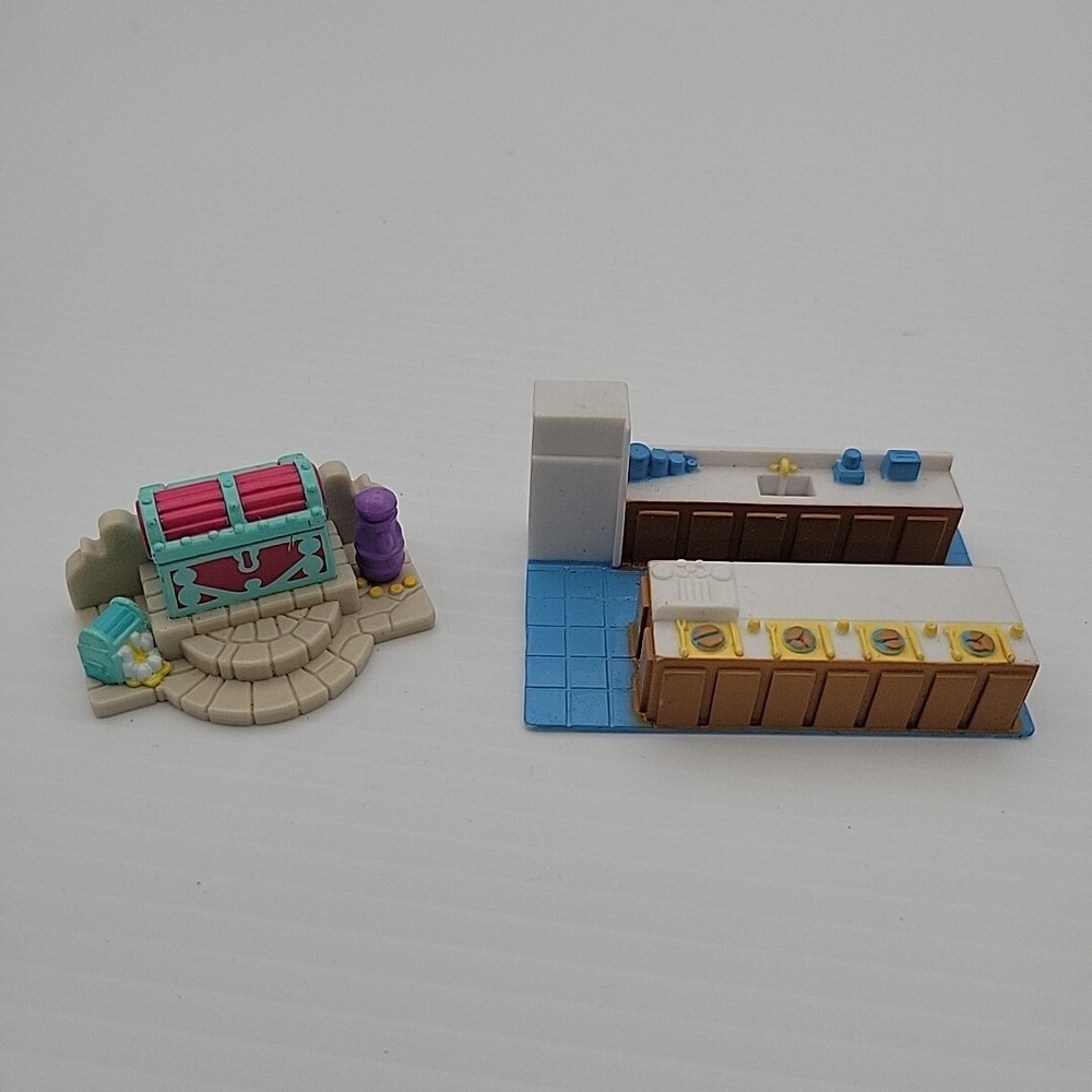 1994 Galoob My Pretty Dollhouse Daisy Dream Cottage Furniture And More